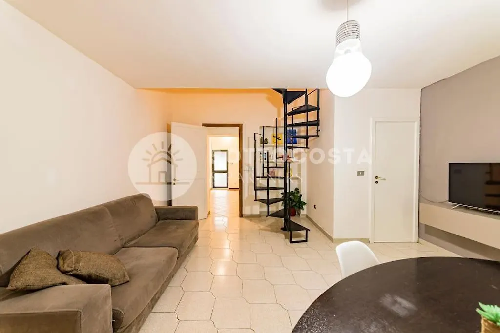 Renaissance Apartment Lecce 0*,