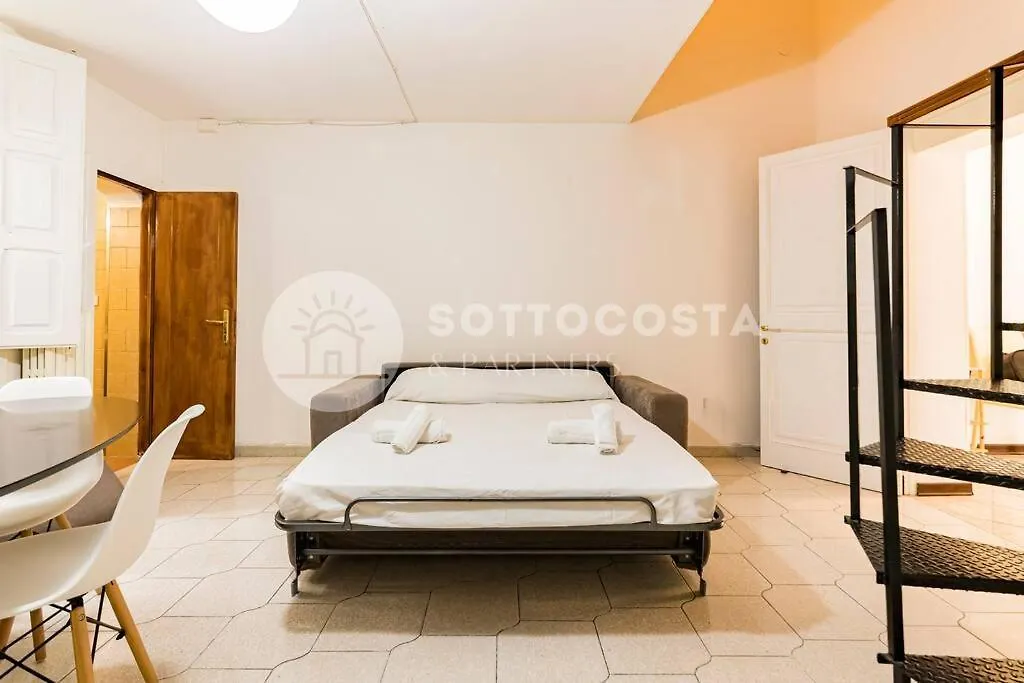 Renaissance Apartment Lecce