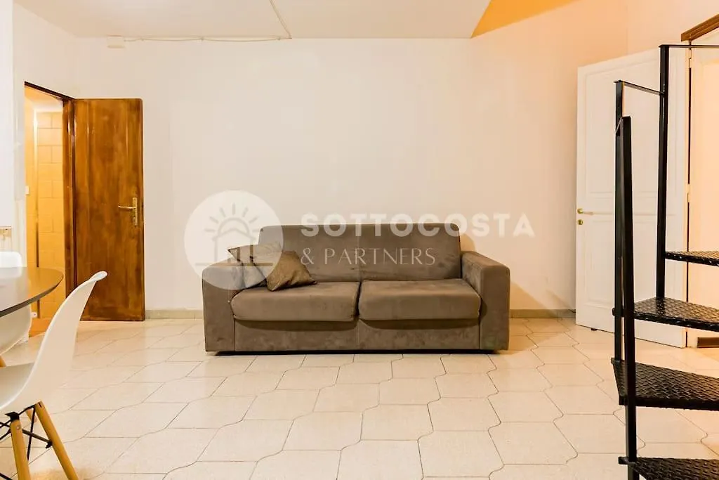 Renaissance Apartment Λέτσε