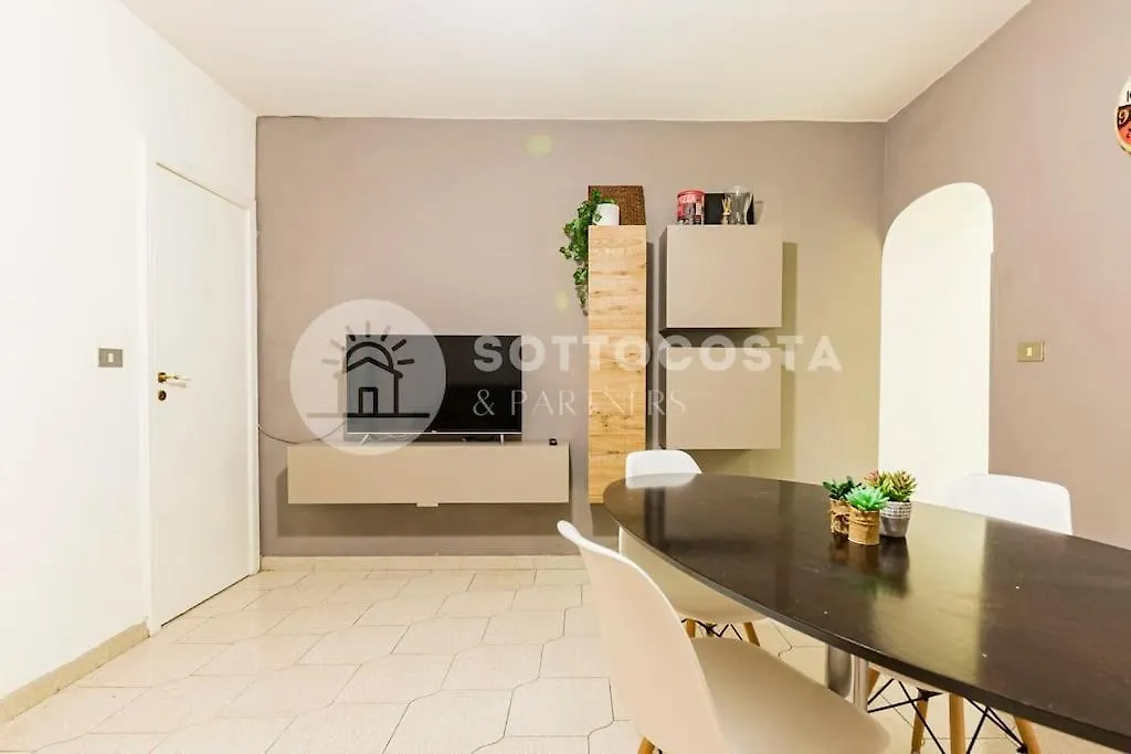 Renaissance Apartment Λέτσε