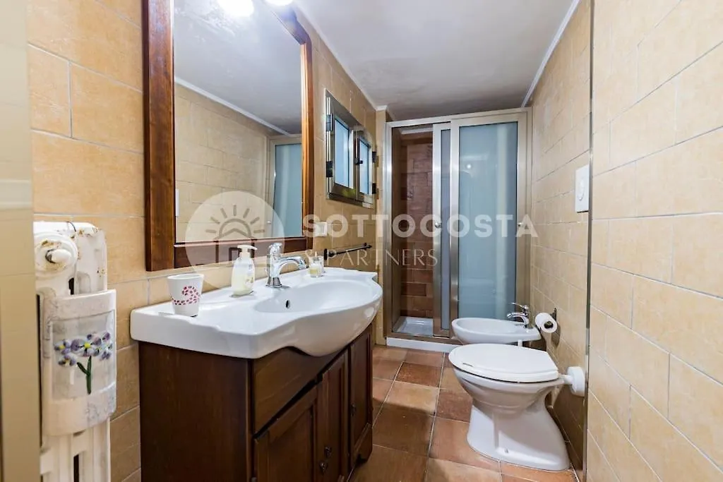 Renaissance Apartment Lecce 0*,  Italia