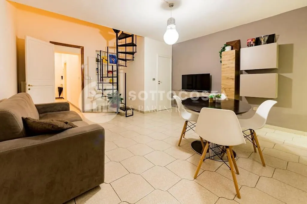 Renaissance Apartment Λέτσε